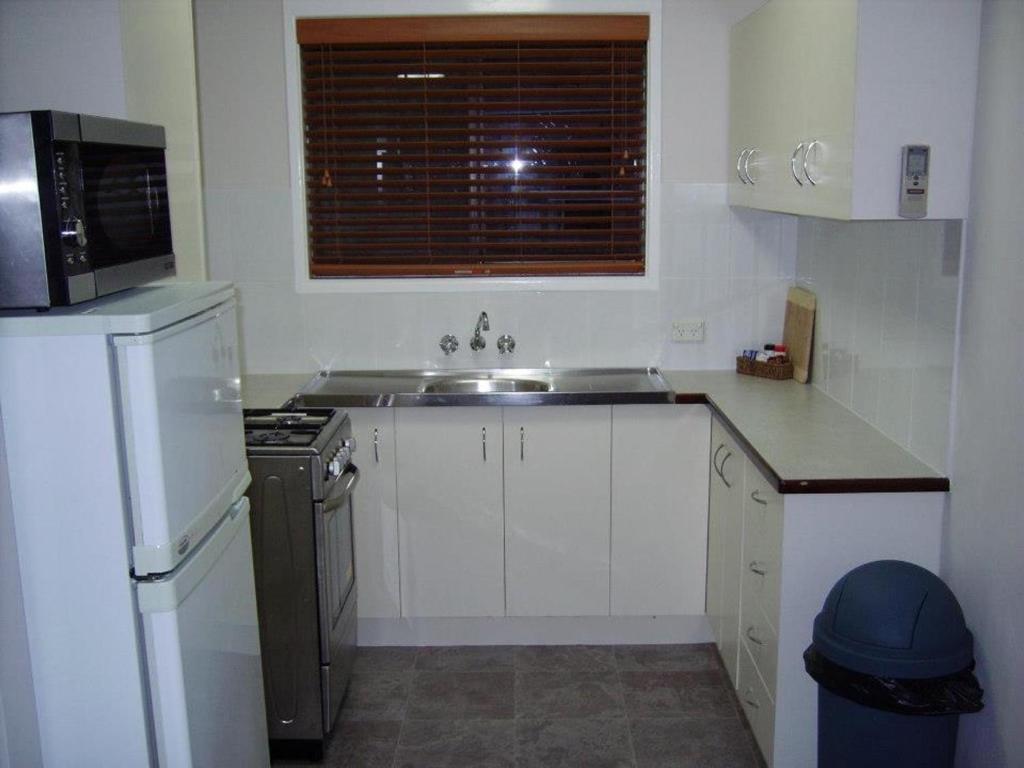 Hervey Bay Colonial Lodge Torquay Екстериор снимка