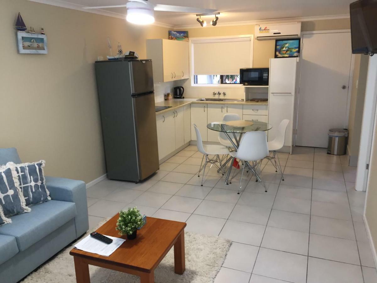 Hervey Bay Colonial Lodge Torquay Екстериор снимка